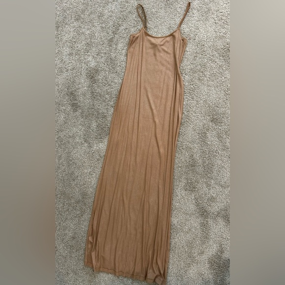 Dresses & Skirts - Women’s SKIMS slip long dress size xL